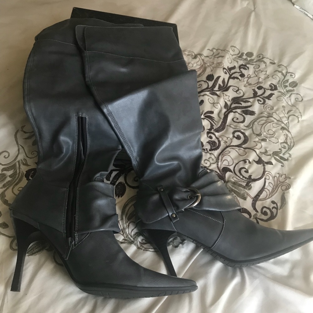 EUC grey rampage knee boots size 9. $25